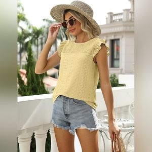 NWOT Womens Ruffle Sleeve Eyelet Blouse